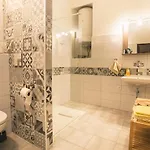 Downtown Apartment *