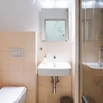 Downtown Apartment *