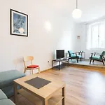 Apartment Downtown *